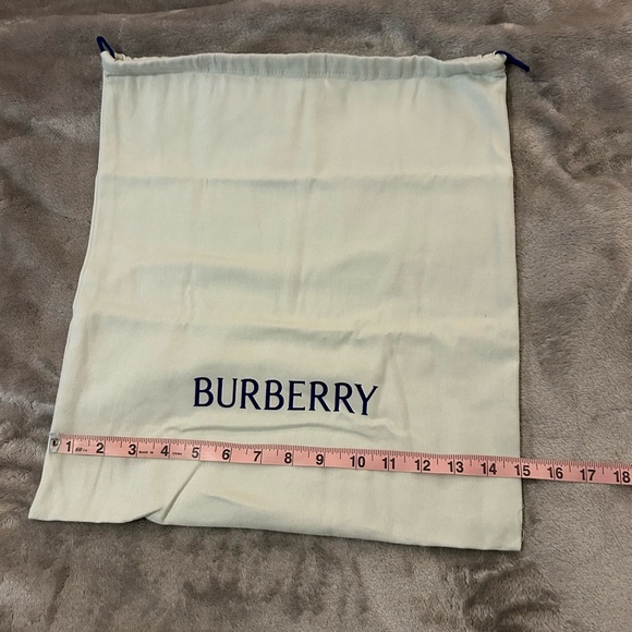 Burberry dust bag - Picture 2 of 2